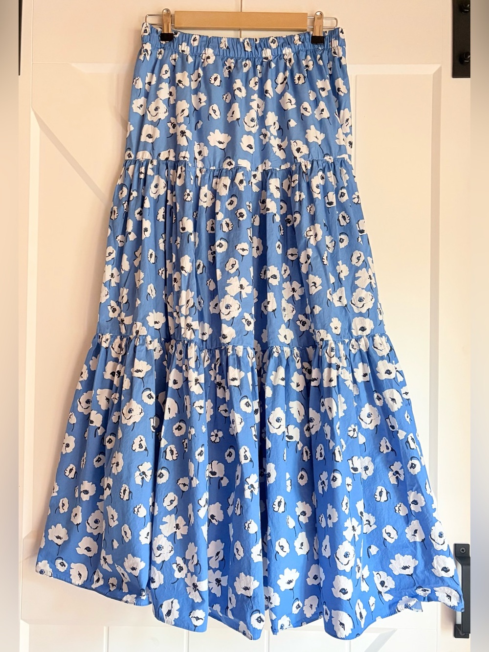 Zara Blue Floral Tiered Maxi Skirt Elastic Waist M/L - Picture 3 of 4